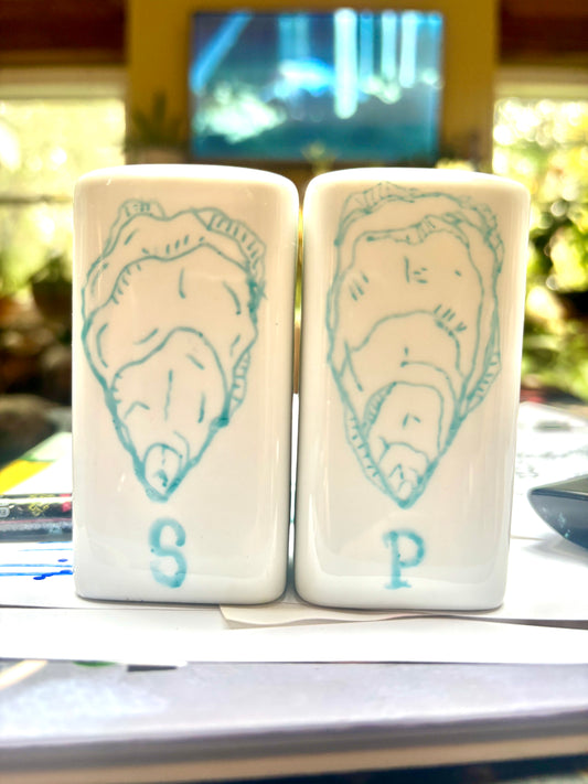 hand painted salt & pepper shaker